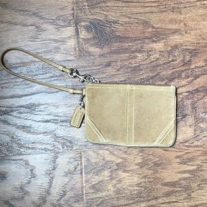 3/15 coach wristlet tan